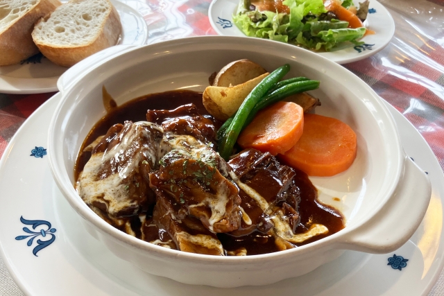 シチューや煮込み料理にもよく合います